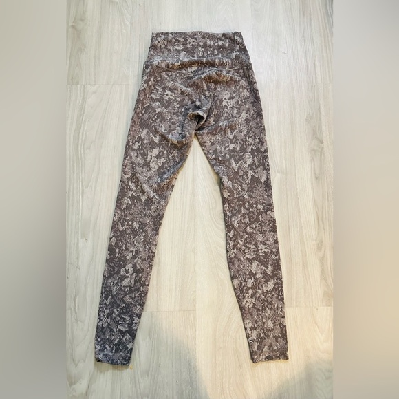 Lululemon Align High-Rise Pant 28” – Hideaway Camo Lunar Rock Multi – Size 4 - Picture 5 of 7
